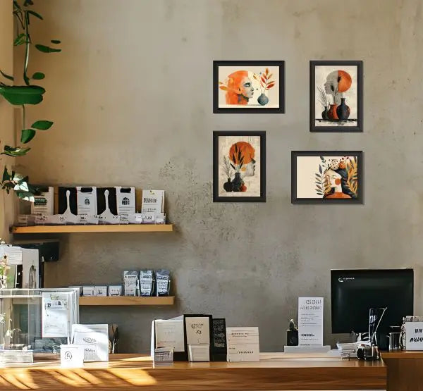 Cadres clic-clac noirs en aluminium avec affiches décoratives installés sur un mur intérieur